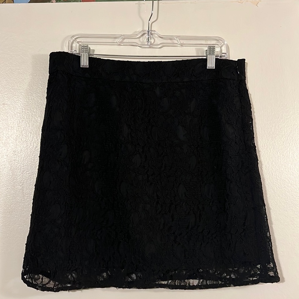 Laundry by Shelli Segal black lace skirt